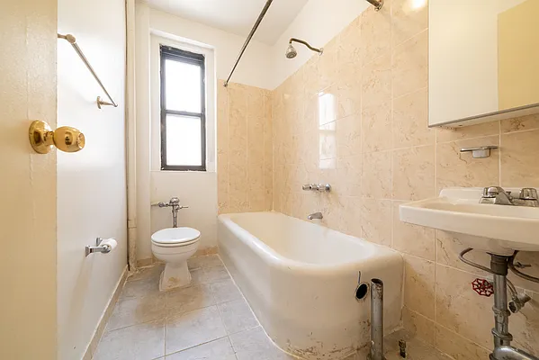 Rented by Joel Scharf, LREB | media 7