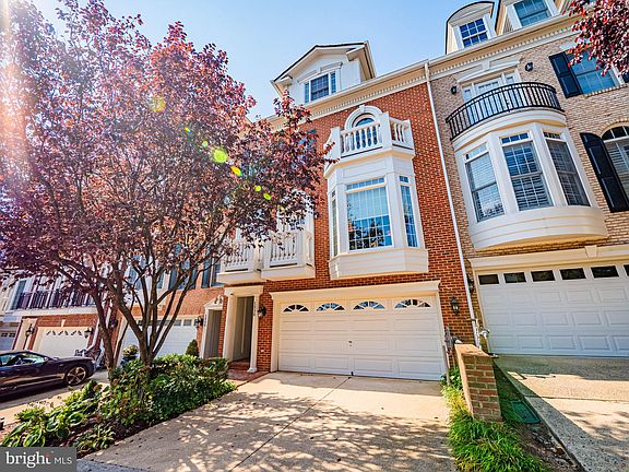 2nd image of 1838 Fonthill Ct #14