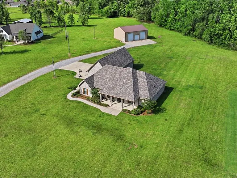 4072 Highway 471 — Photo 56