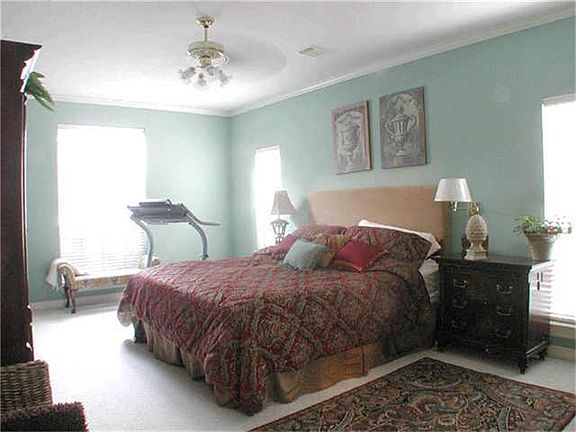 2nd image of 20714 Sea Pine Dr