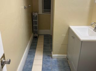 196 Perry Ave UNIT 1, Worcester, MA 01610