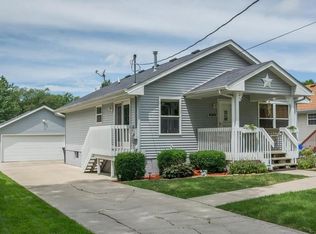 2514 E 39th Ct, Des Moines, IA 50317