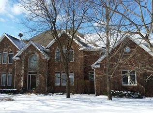 2363 N De Cook Ct, Park Ridge, IL 60068