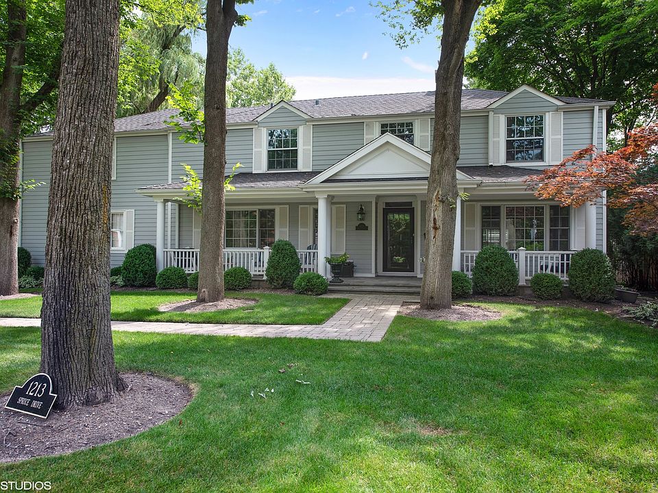 1st image of 1213 Spruce Dr