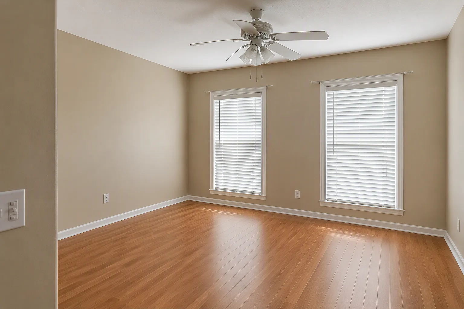 3 bed, 2946 sqft, $5,000 — Photo 4