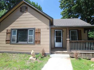 914 Olive St, Leavenworth, KS 66048