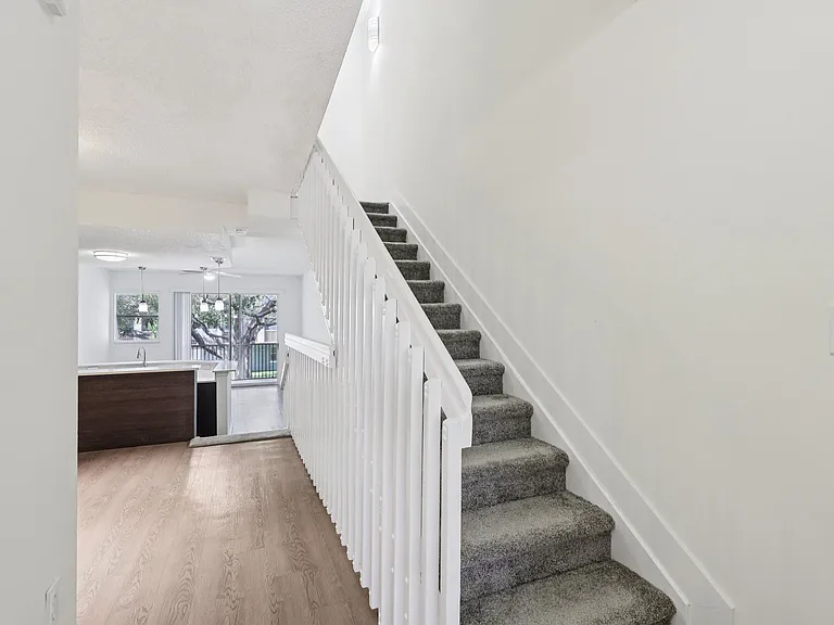 Windsor Castle Townhome Community — Photo 93