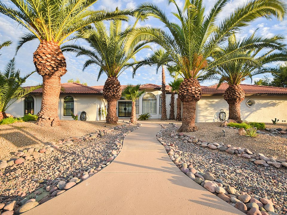 1st image of 5301 E Paradise Dr