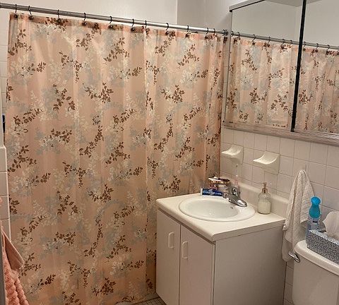 5th image of 7537 113th St APT 1F