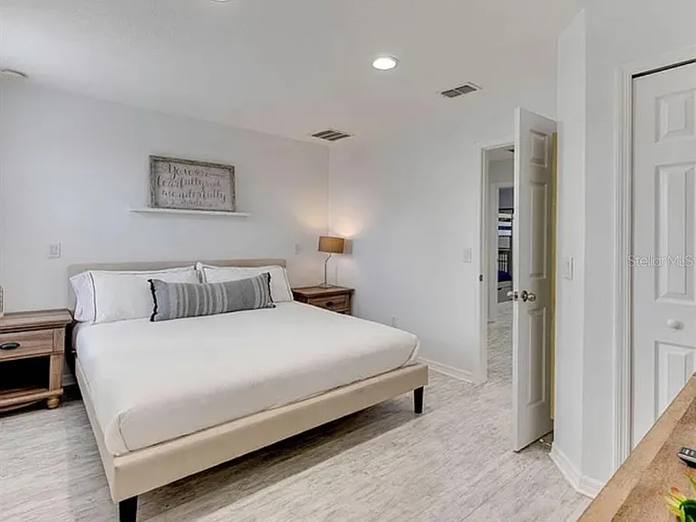 3024 Secret Lake Dr — Photo 10