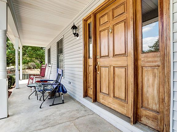 4th image of 4307 Burnham Woods Dr