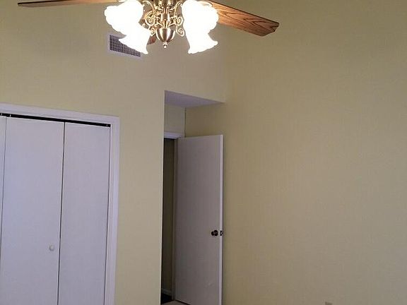 2nd image of 1824 Veranda Dr