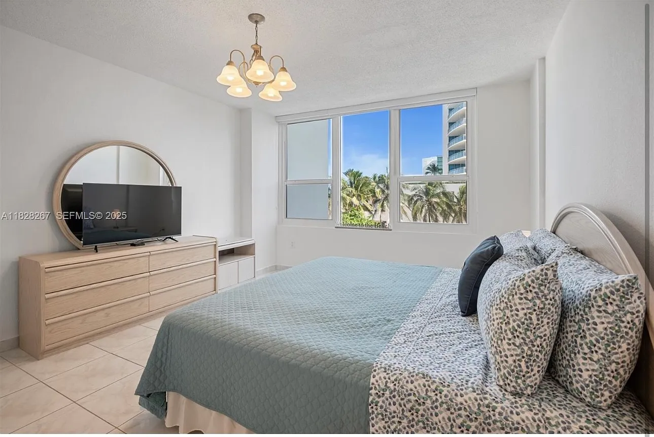 3505 S Ocean Dr — Photo 3