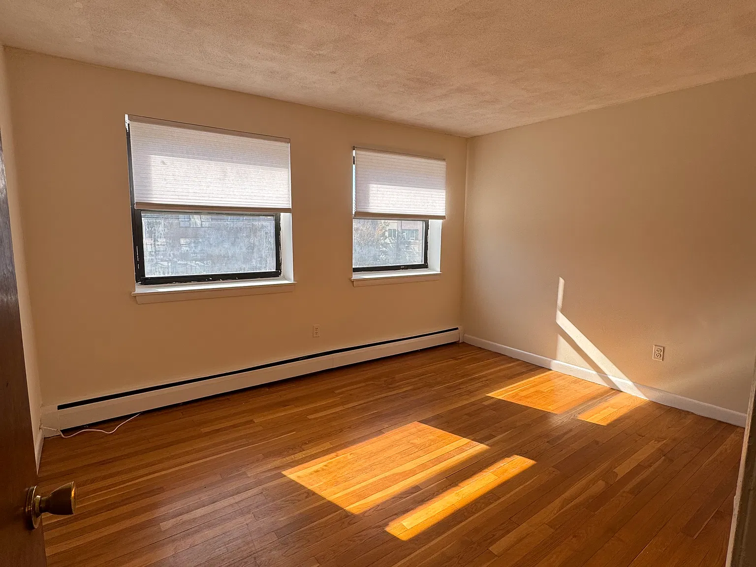 1027 Commonwealth Avenue - 11 — Photo 3