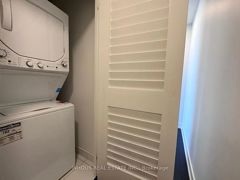 215 Veterans Dr #909 — Photo 11