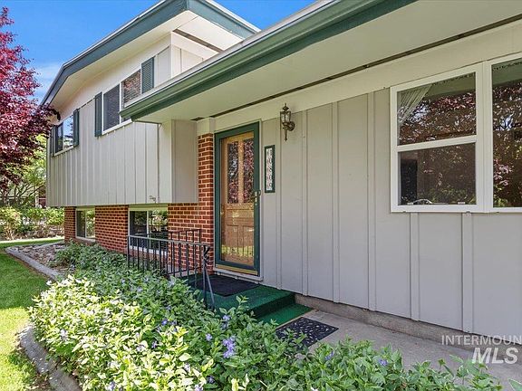 5th image of 10809 W Cruser Dr