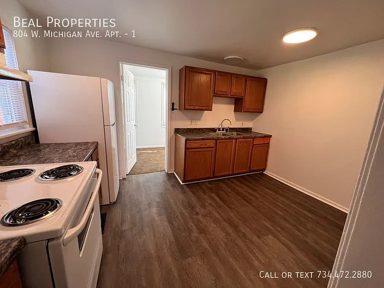 804 W Michigan Ave #1 — Photo 5