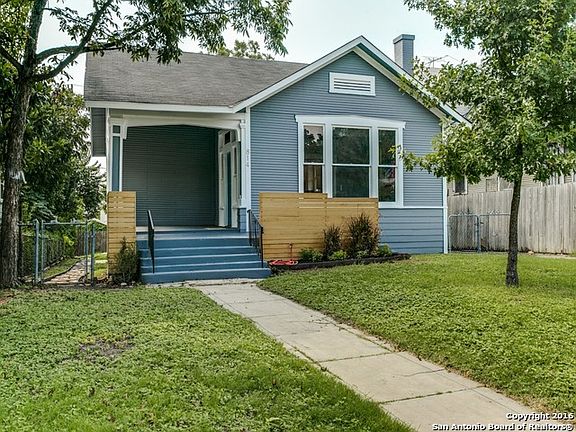 2nd image of 814 W Woodlawn Ave