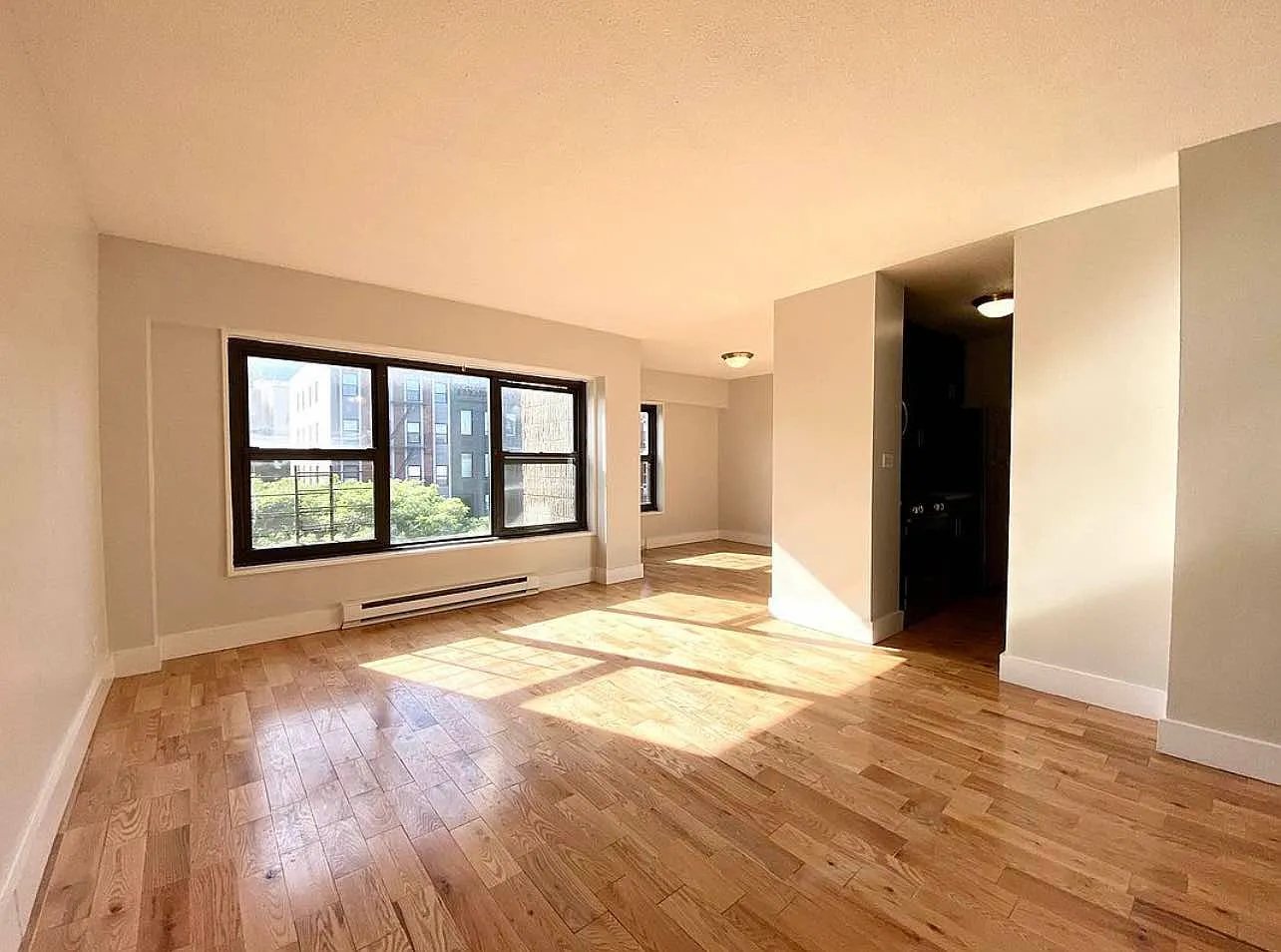 301 West 130th Street — Photo 2