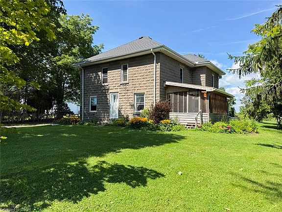 4th image of 1699 Lakeshore Rd