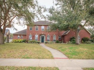 211 Wildrose Dr, Victoria, TX 77904