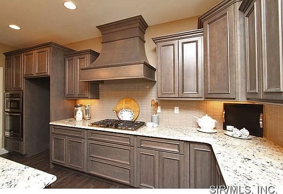 5th image of 3304 Hershiser Ct