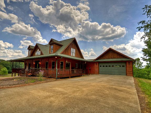 2nd image of 153 Deer Lake Dr