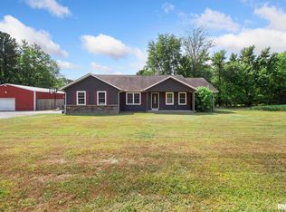 10011 Samuel Rd, Carterville, IL 62918