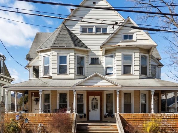2 Mill St #2L