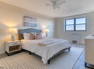 121 S Munn Ave #PENTHOUSE S, East Orange, NJ 07018