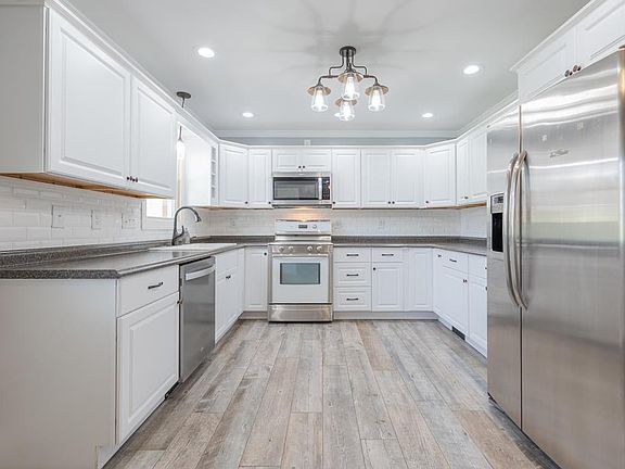 3rd image of 5767 Rigney Dr