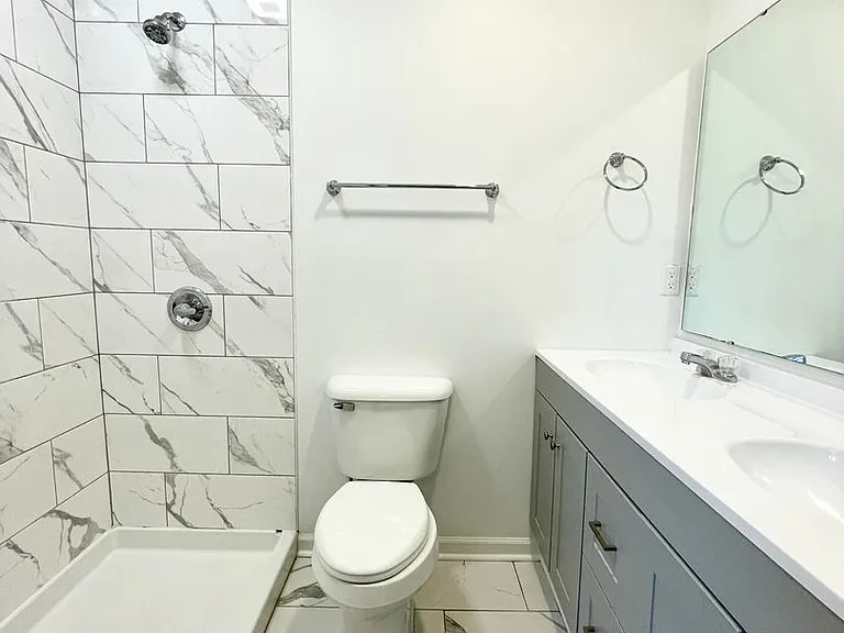 2615 Kershaw St — Photo 12