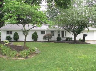 5977 Thunderbird Dr, Mentor On The Lake, OH 44060