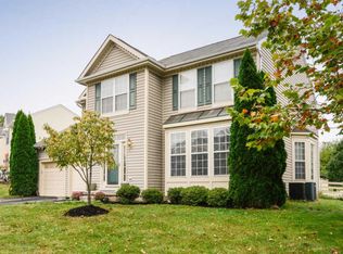 17232 Magic Mountain Dr, Round Hill, VA