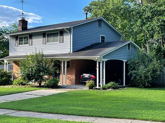 Front -right side with car port