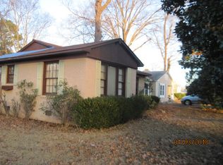 630 Fairview Rd SE, Camden, AR 71701