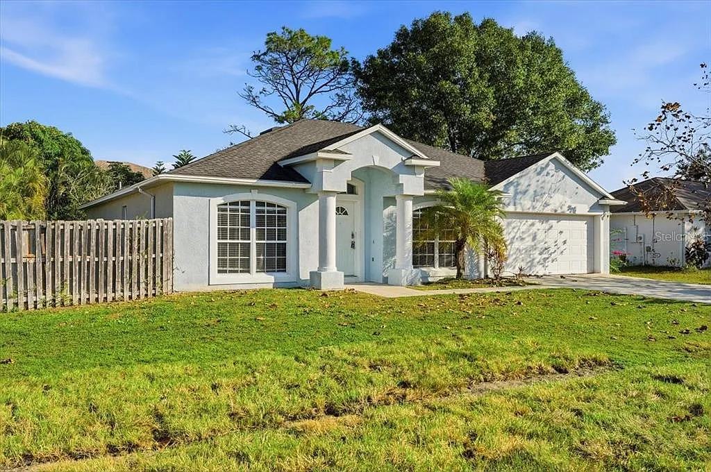 3 bed, 2.0 bath, 1770 sqft, $1,800 — Photo 2