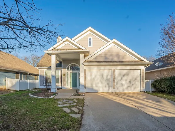 10013 Cherry Hill Ln, Aubrey, TX 76227