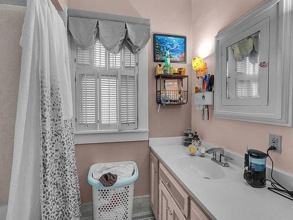 3rd image of 223 S Edward St #1