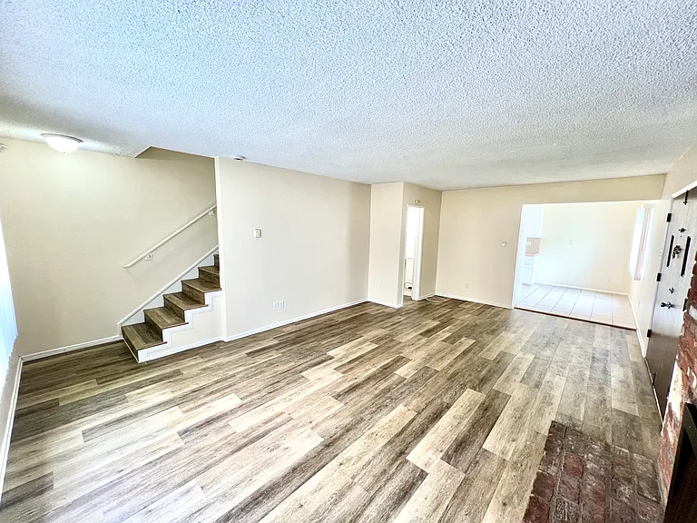 4441 W 134th St #F — Photo 12