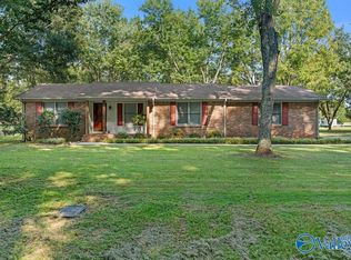 151 Greenfield Rd, Hazel Green, AL 35750