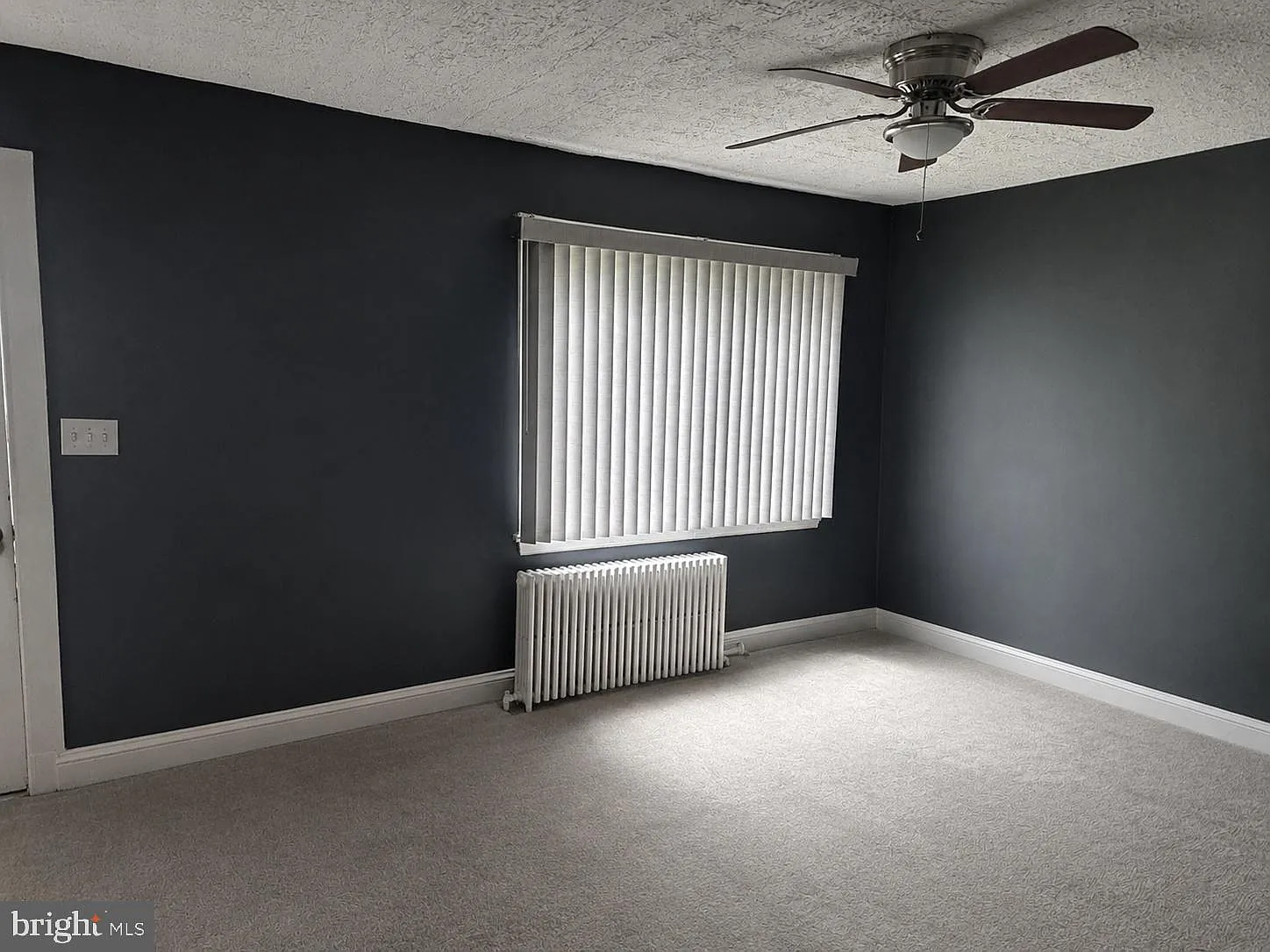 3 bed, 1292 sqft, $2,400 — Photo 4