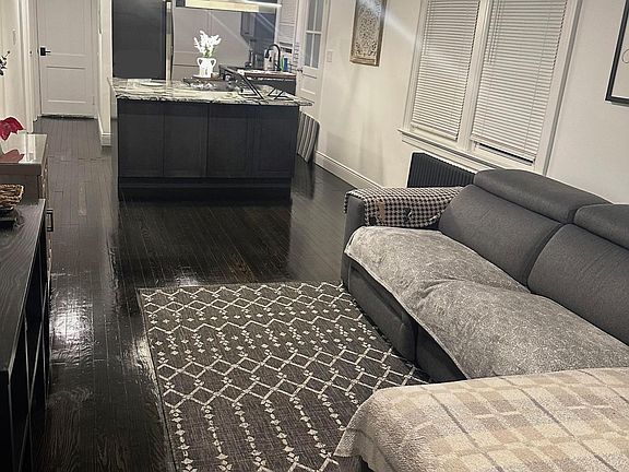 3rd image of 99 Ohio Ave Floor 2