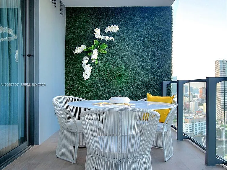88 SW 7th St #3007 — Photo 30