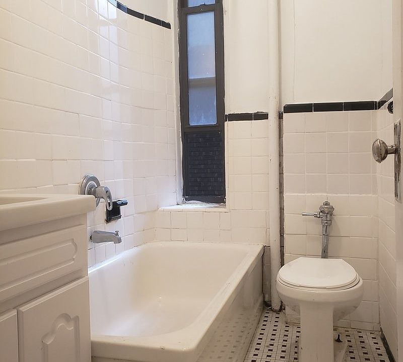 1st image of 481 Fort Washington Ave APT 29A