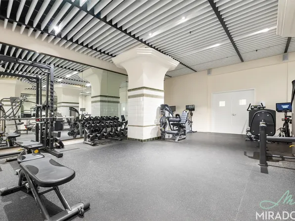 15 Park Row image 11 of 18