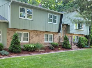 42 Shweky Ln, Southington, CT 06489