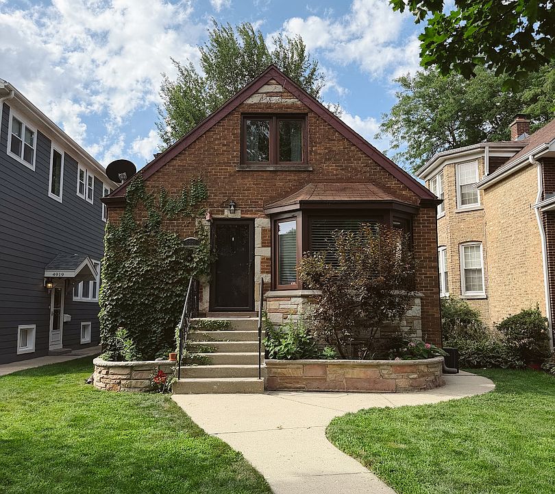 1st image of 4921 W Catalpa Ave