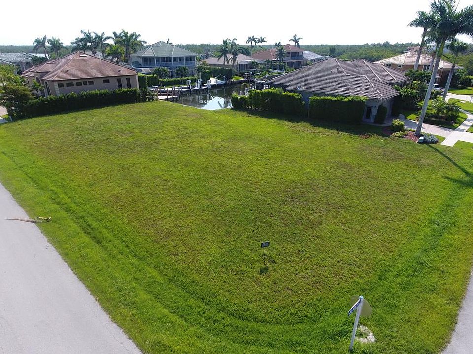 2nd image of 5 Acorn Ct