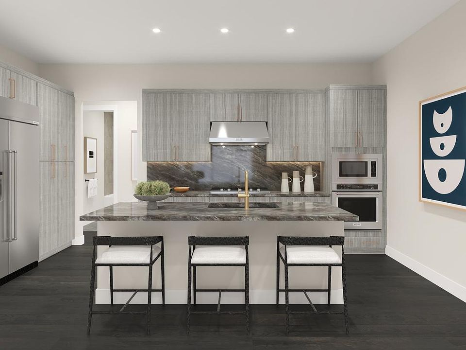 Spacious kitchen island